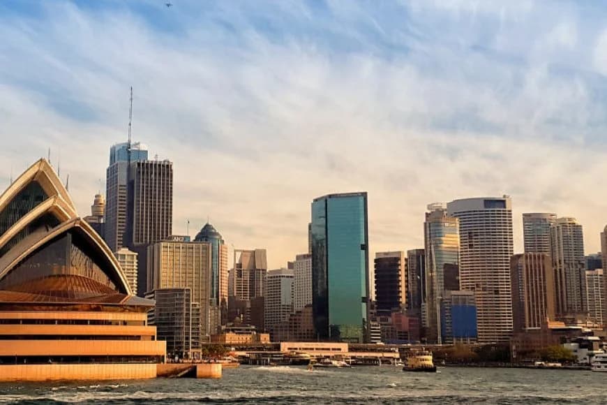 Amasaha yo gukora mu Mujyi wa Sydney yongerewe