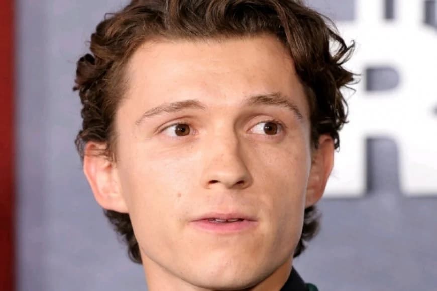 The sex scene of Tom holland with another man has goes viral