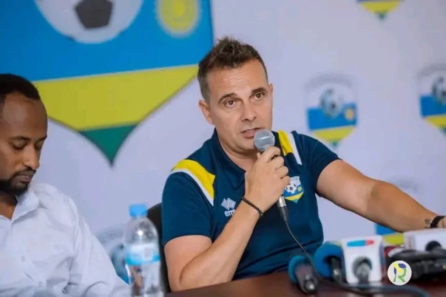 Carlos utoza Amavubi yahamagaye abakinnyi azifashisha ahangana na Mozambique