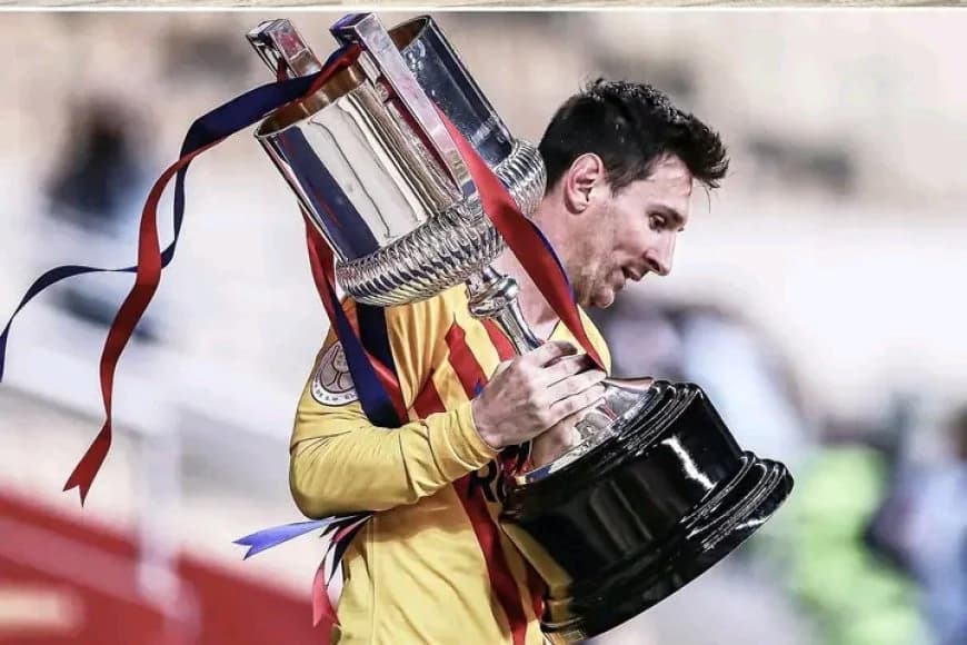 Se wa Lionel Messi yemeje igaruka ry'umuhungu we muri FC Barcelona