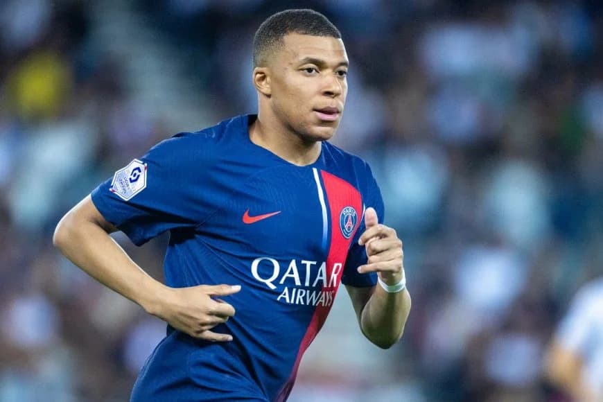 Kylian Mbappé yananiwe kurinda isezerano yahaye Real Madrid