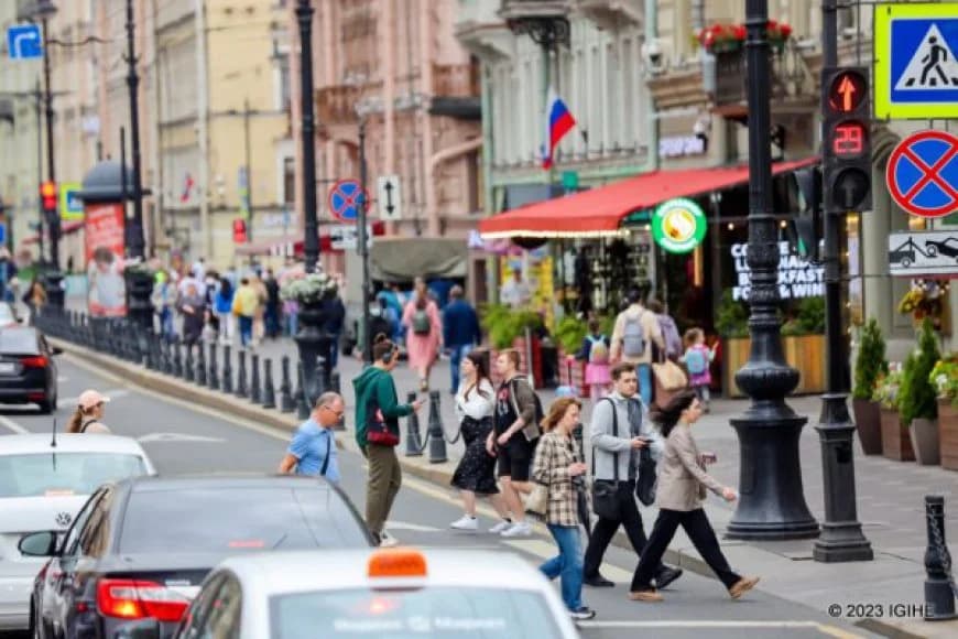 U Burusiya bugiye kumanura ibyapa byose bimanitse byanditse mu cyongereza