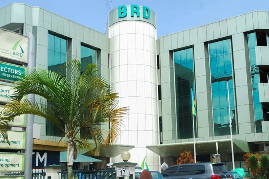 BRD yiseguye ku banyeshuri ba UR , ibizeza kubaha inyabubiri ya Buruse