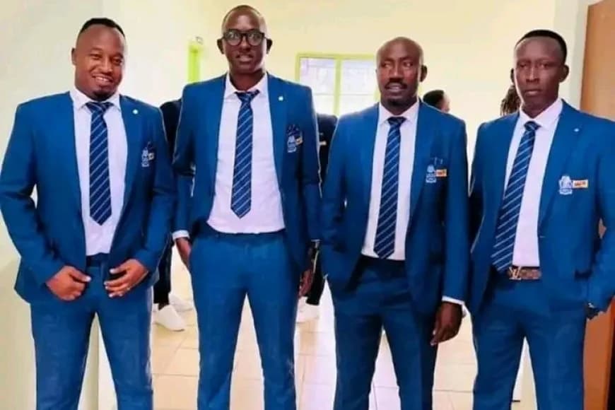 Haringingo Francis n'itsinda rye mu nzira zo kubona akandi kazi mu Rwanda