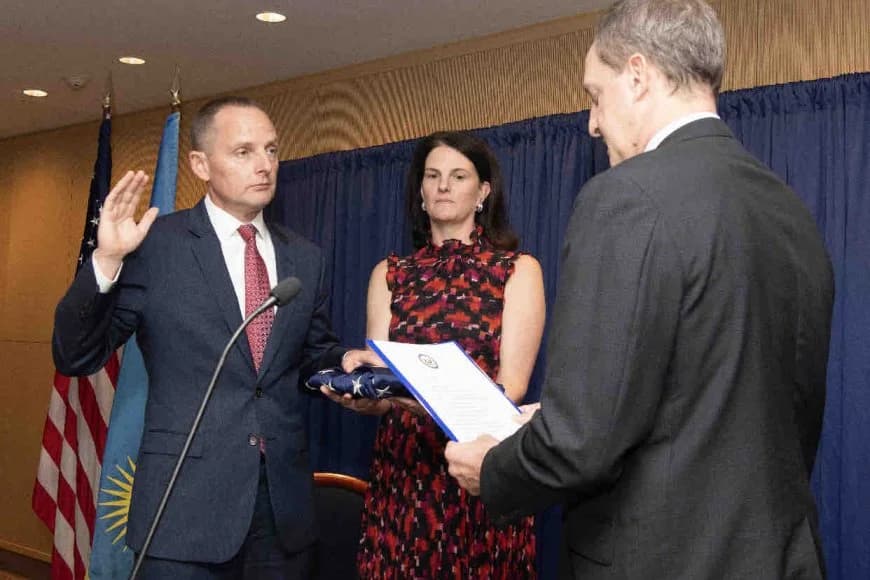 Ambasaderi mushya wa USA mu Rwanda yarahiriye inshingano agiye gukora