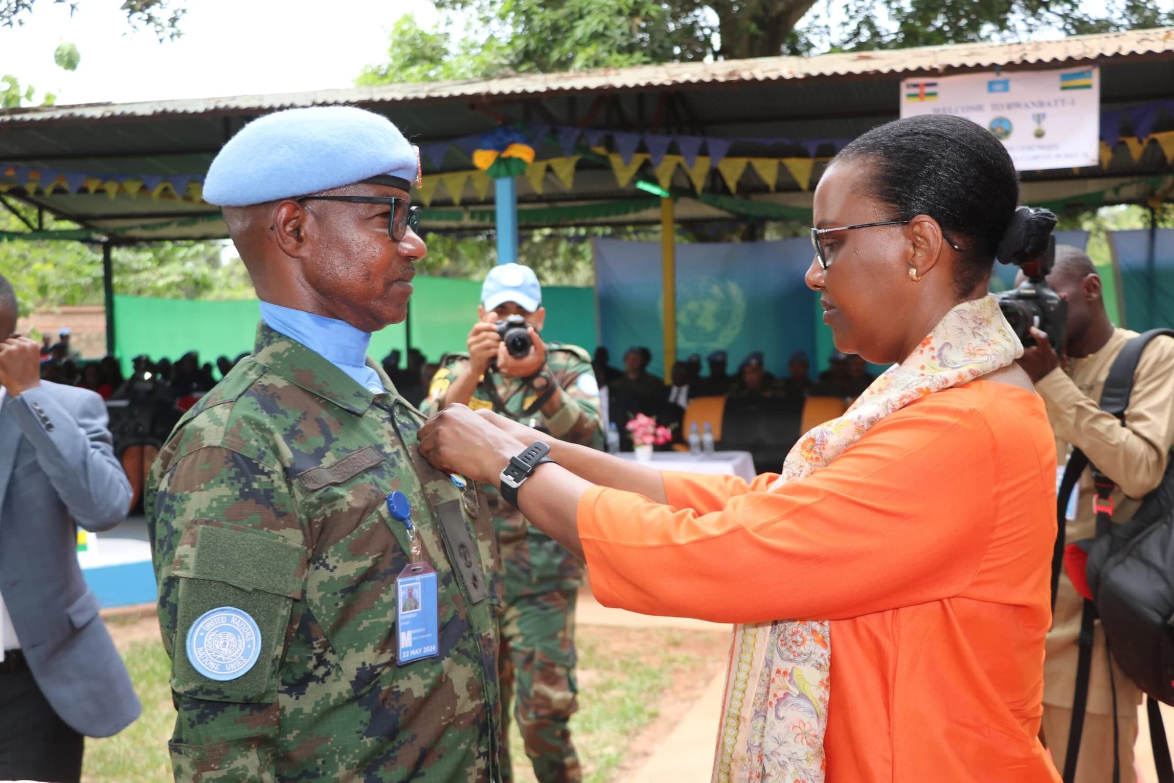 Central Africa: Rwandan peacekeepers decorated with UN medals