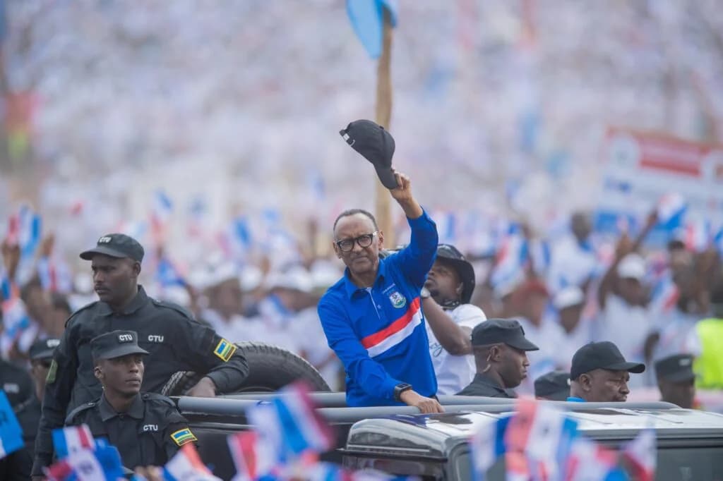 Kagame yashimangiye ko ntawe ufite aho yamenera umutekano w'u Rwanda