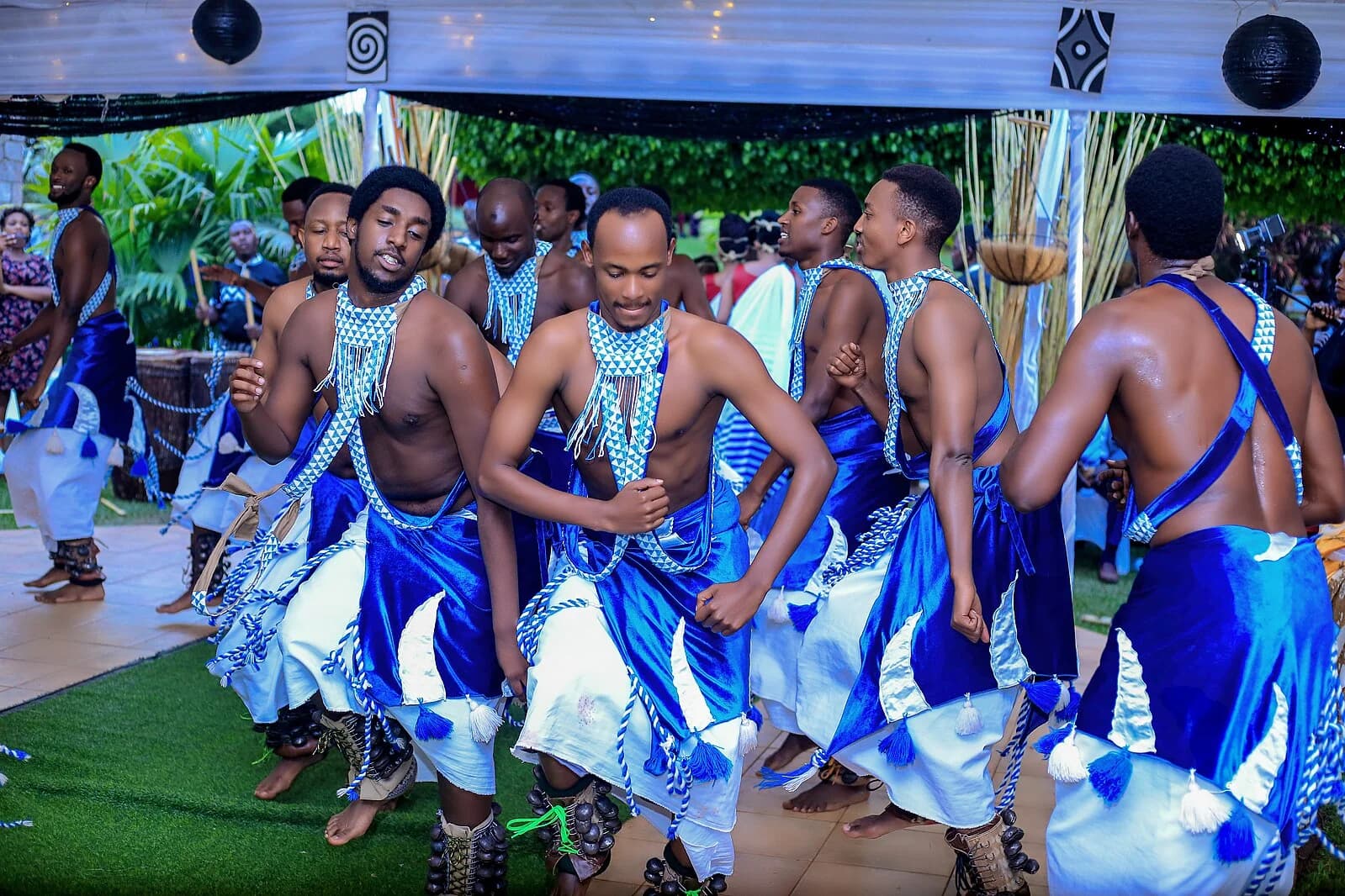 The Enigmatic Guhamiriza Dance: A Window into Rwanda’s Rich Cultural Tapestry