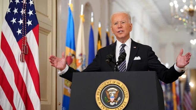 Perezida Joe Biden yikuye mu guhangana na Trump mu matora, inshigano aziha Kamala