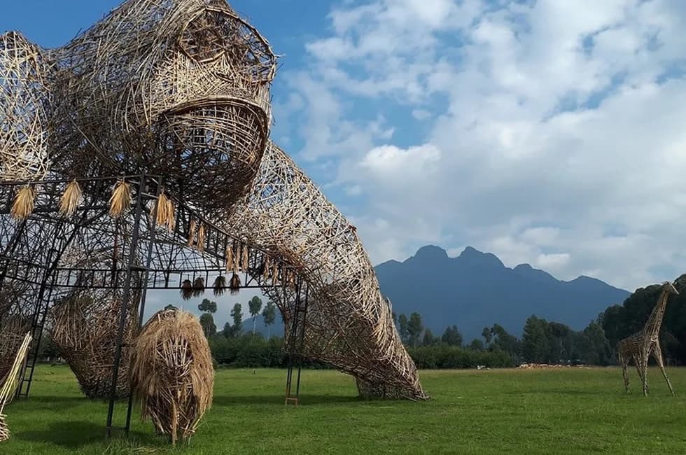 Discover the Land of a Thousand Hills: Rwanda Tourism