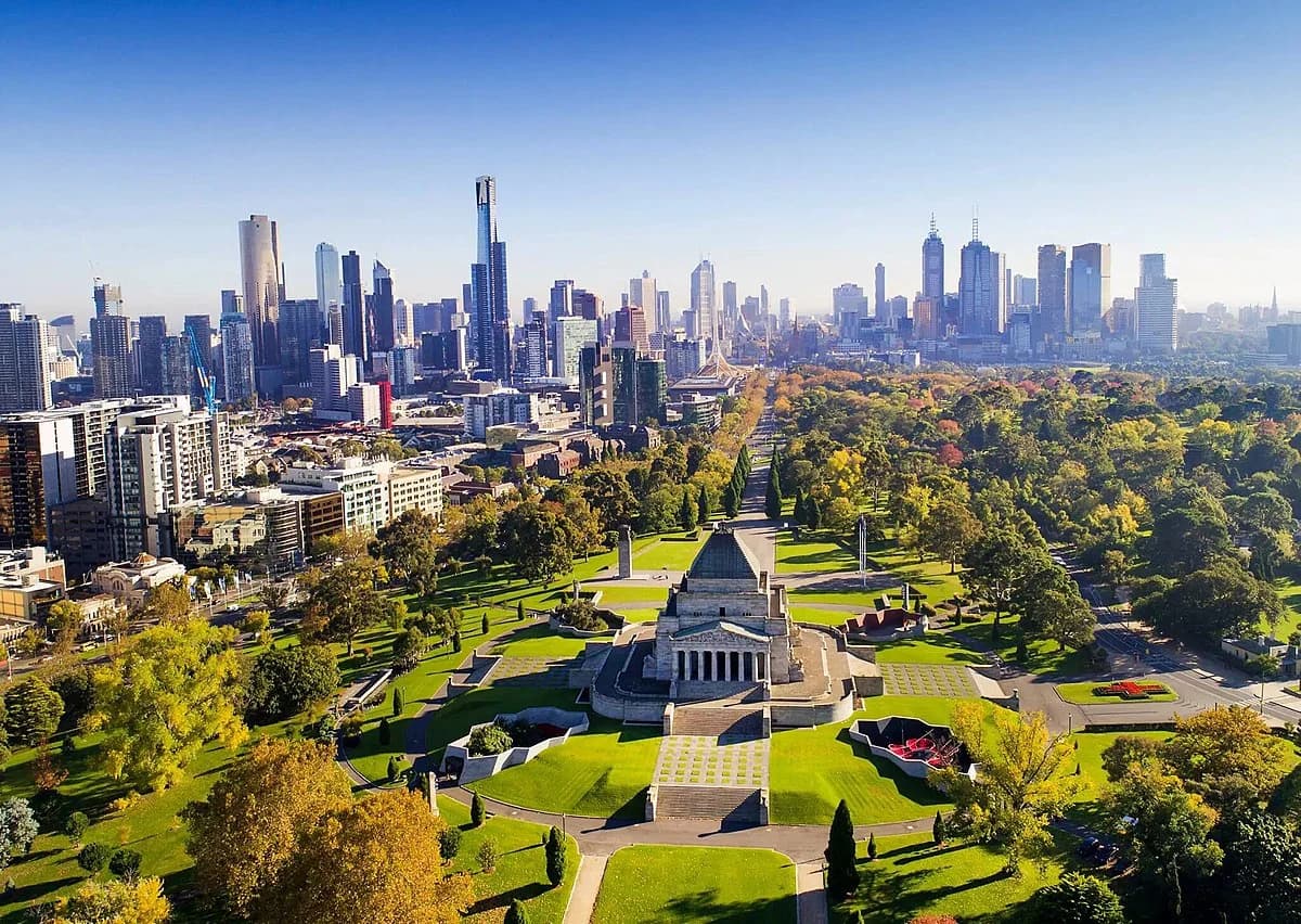 Ahantu 5 ukwiriye gusura  umunsi wagendereye Australia