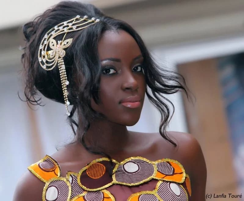 Hadjau Hélène-Valerie Djouka - Miss Côte d'Ivoire World 2012. Photo 