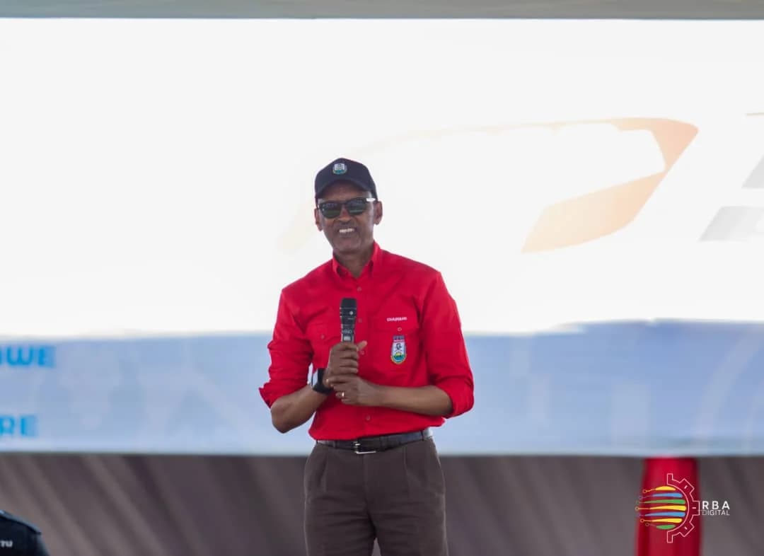 Kagame yizeje abaturage umuhanda wa kaburimbo ugera i Bumbogo