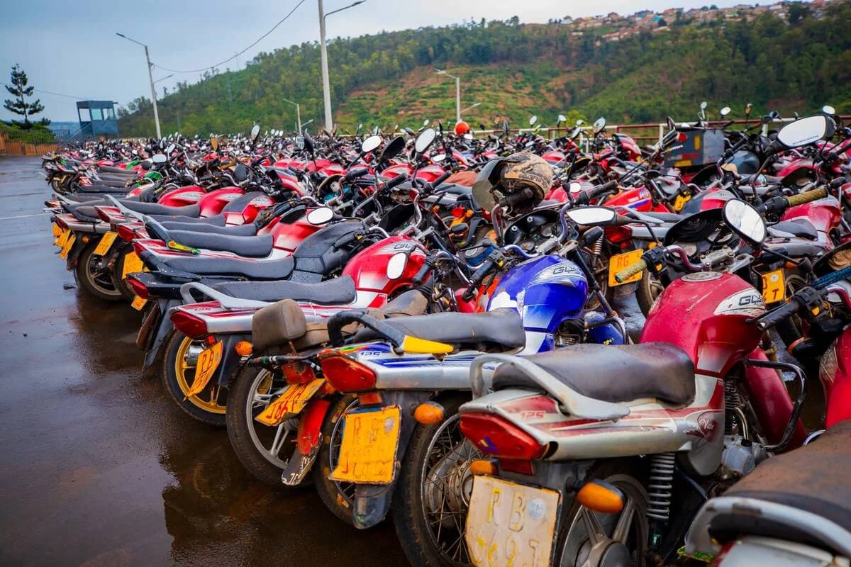 Police intensify operations against motorcycles with altered plate numbers