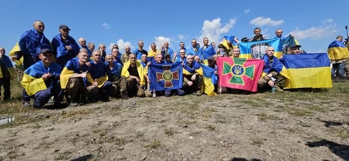 Russia and Ukraine Exchange Over 300 Prisoners of War in Rare Agreement