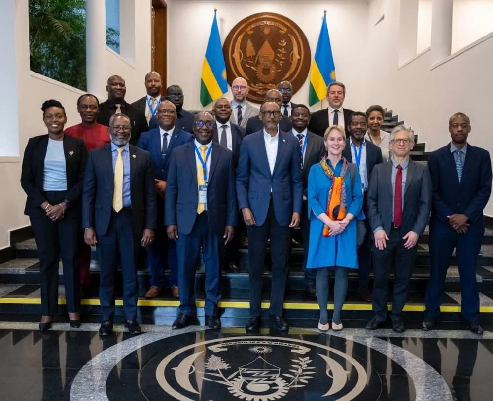 President Paul Kagame Meets African Materials Research Society and ARIST Delegation