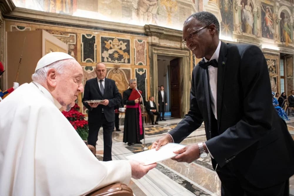 Ambassador James Ngango Presents Credentials to Pope Francis