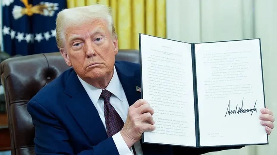 Trump Signs Executive Orders Establishing English as the Official Language and Renaming Gulf of Mexico