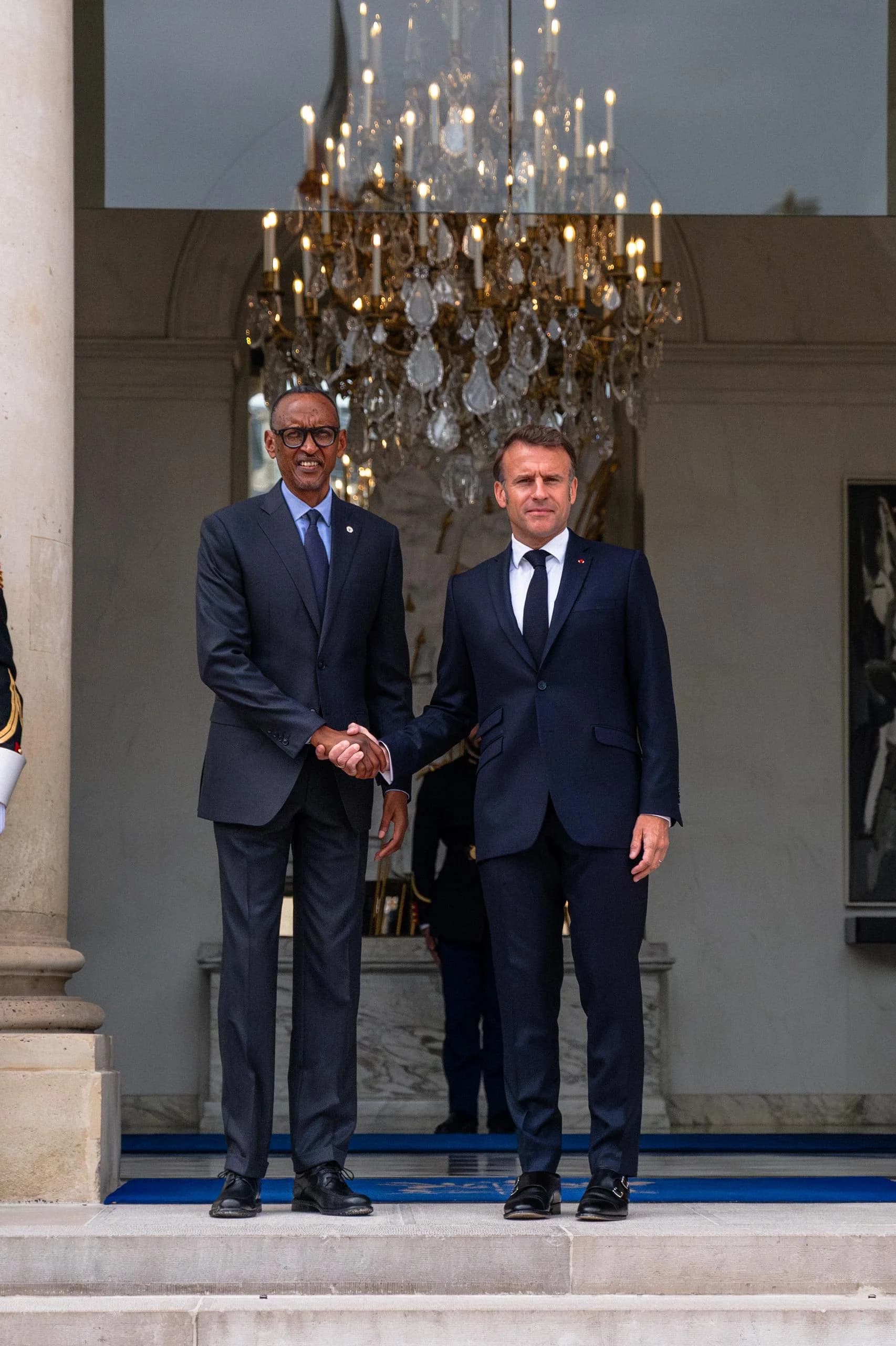 Presidents Kagame, Macron discuss global issues and Cooperation