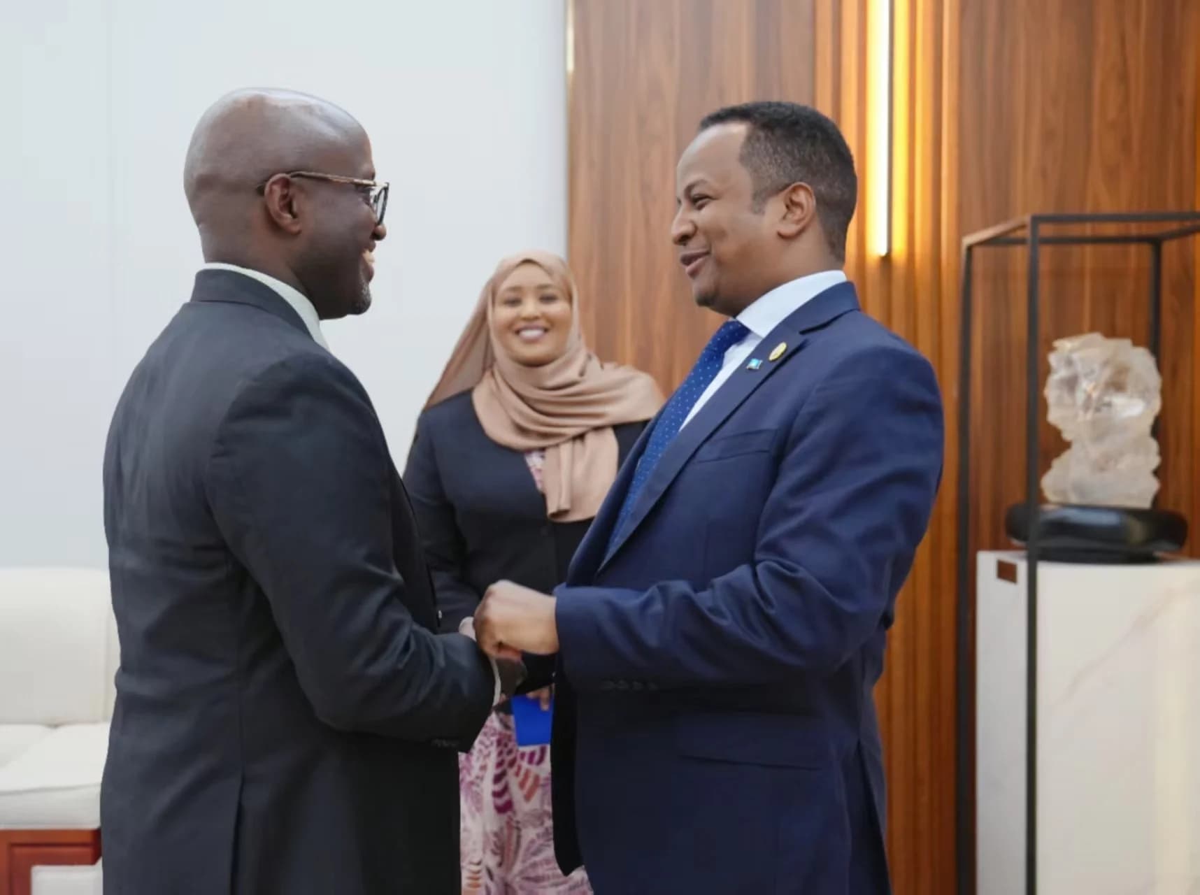 Minister Nduhungirehe, Somali counterpart discuss strengthening bilateral relations