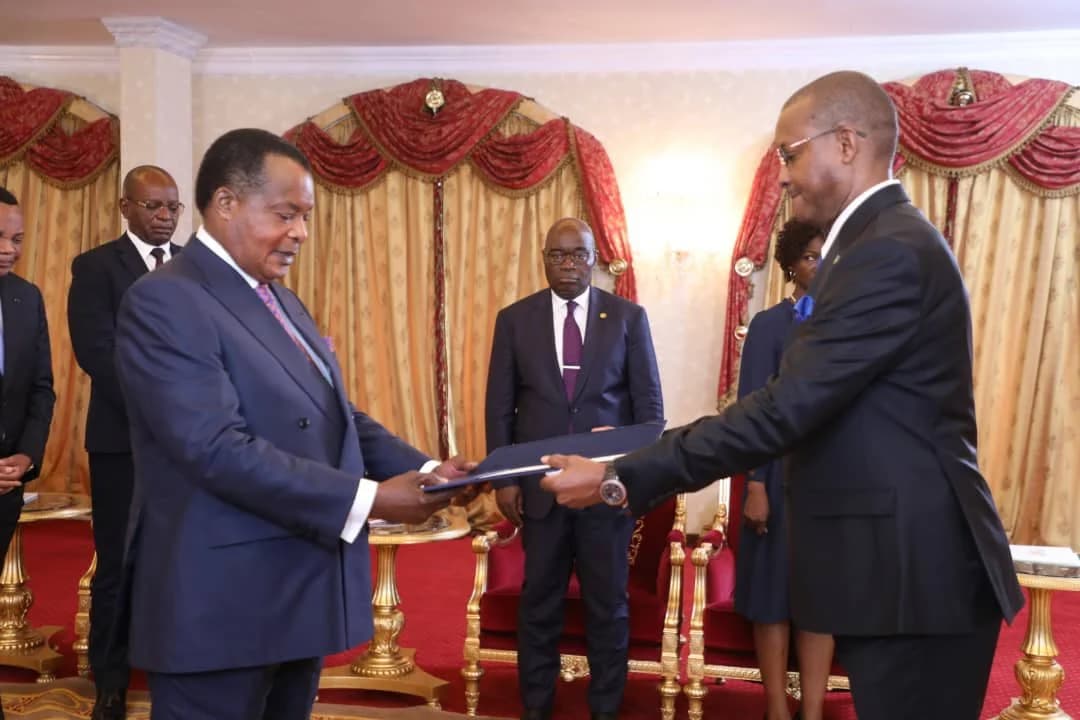 Amb. Busabizwa presents credentials to President Sassou N’Guesso