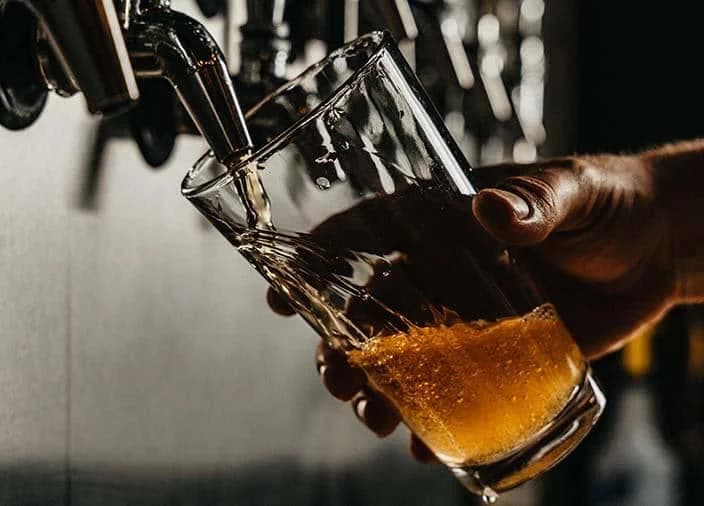 Kenya raises alcohol drinking age