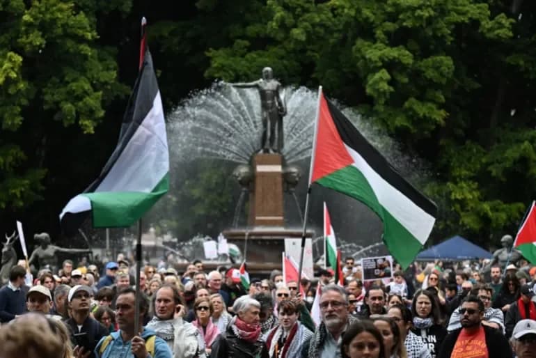 Photos: Australians in Sydney protest against Israel’s siege of Gaza