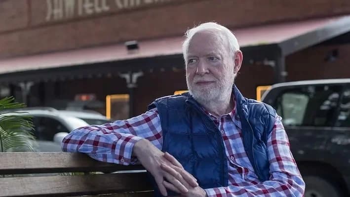 David Stratton, beloved film critic and champion of Australian cinema, dies at 85