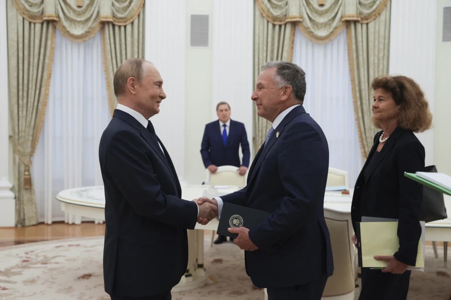 Putin meets Trump envoy in Moscow ahead of Ukraine peace deal deadline