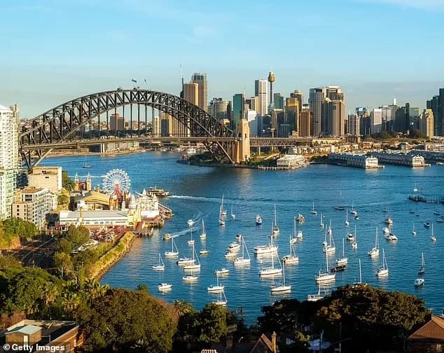 Mysterious Nighttime ‘Hum’ Disturbs Sydney Residents, EPA Investigates