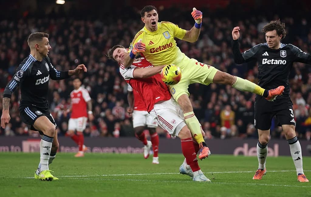 Unai Emery challenges Martinez to bounce back