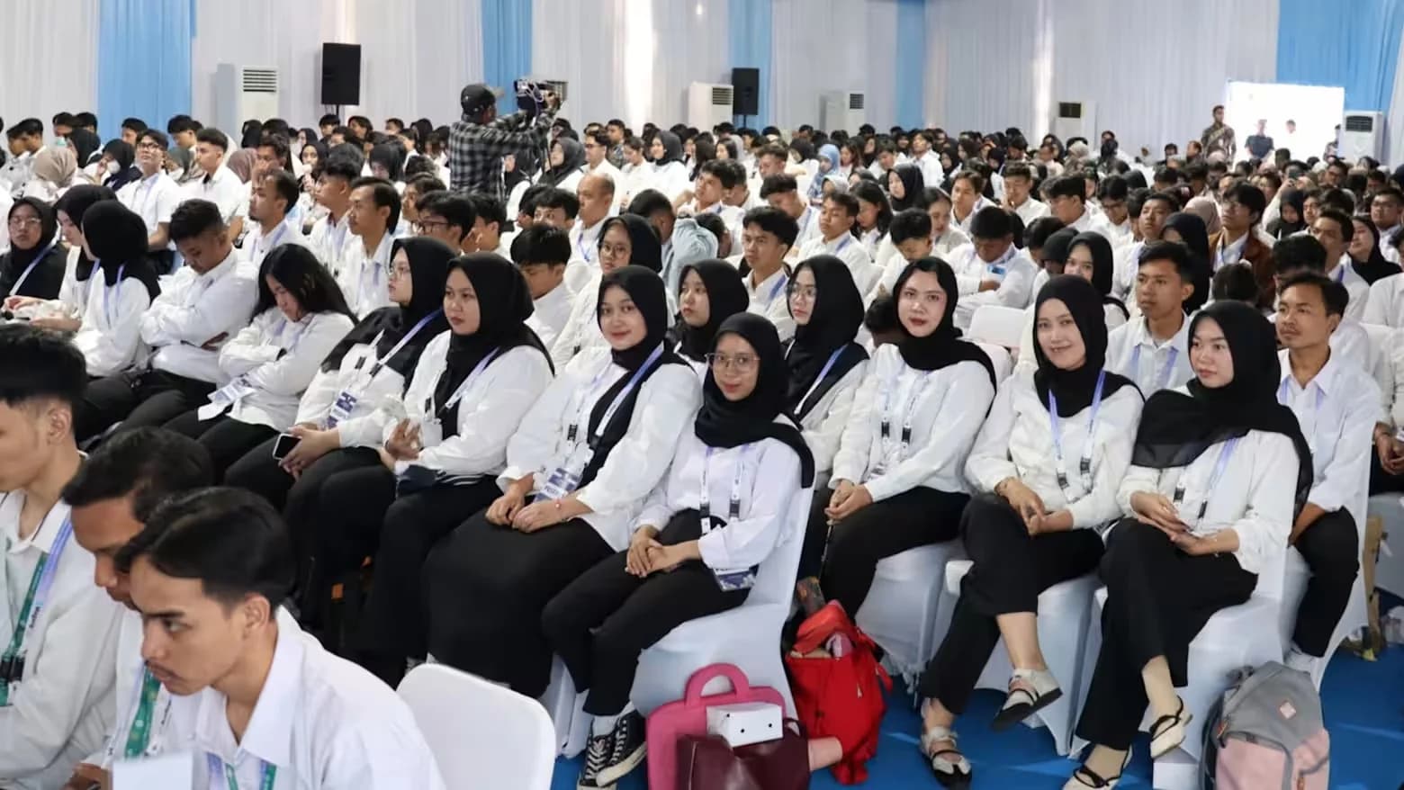 Can internships really fix Indonesia’s youth unemployment crisis ?