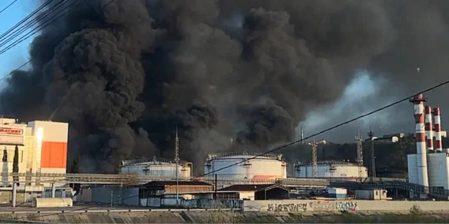 Ukraine Strikes Tuapse Oil Refinery for Third Time in Two Weeks