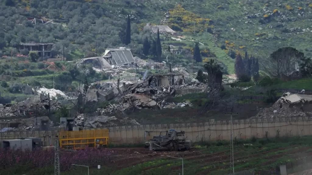 Israel–Hezbollah strikes escalate as hormuz crisis deepens fragile ceasefire