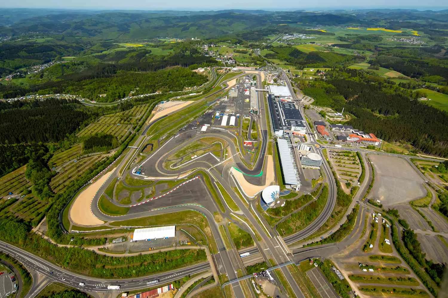 How to Drive the Nürburgring: The World's Most Notorious ...