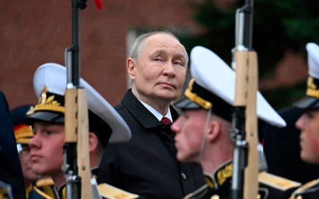 Putin Defends Ukraine War in Victory Day Address as Trump Brokers Ceasefire