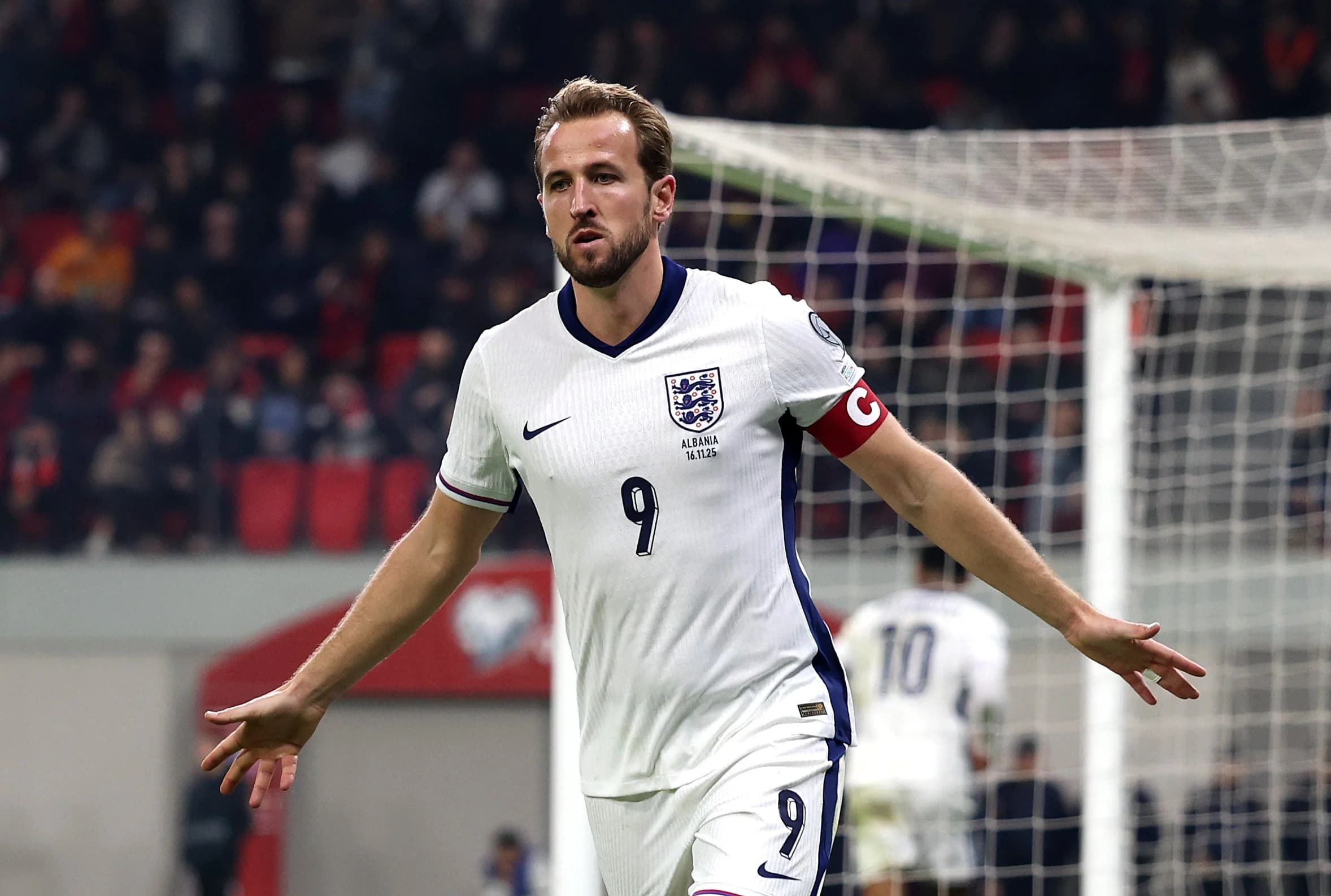 Harry Kane already has World Cup banter with Bayern teammates | Bavarian Football Works