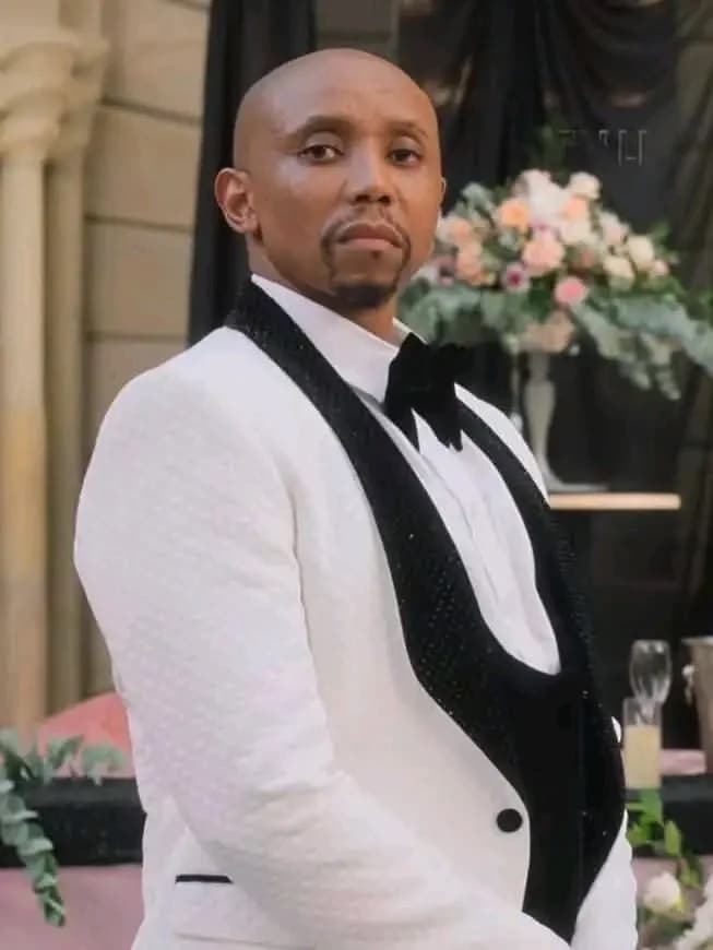 Umukinnyi wa Film womuri south Africa, Uzwi nka Jonas Gomora yatangaje ko ariwe Mugabo wanzwe.