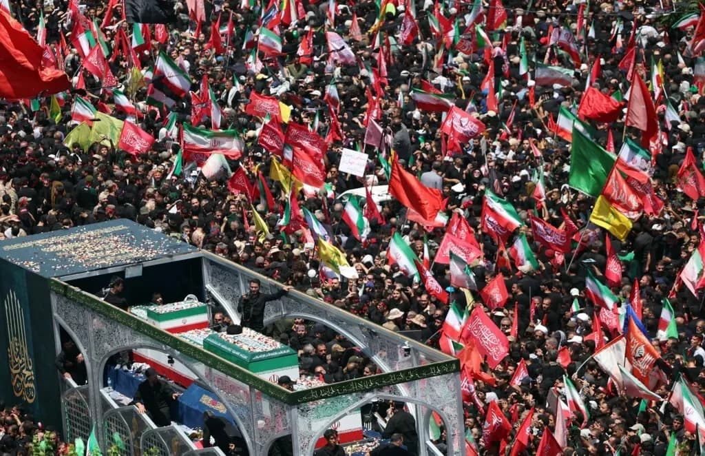 Iran Showcases Defiance at Khamenei Funeral Amid Calls for Revenge
