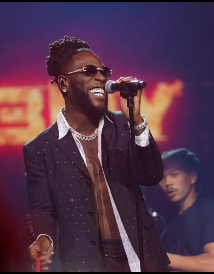 Burna Boy Yabaye Umunya-Afurika Wa Mbere Urengeje Miliyoni 50 z’Abamwumva Buri Kwezi Kuri Spotify