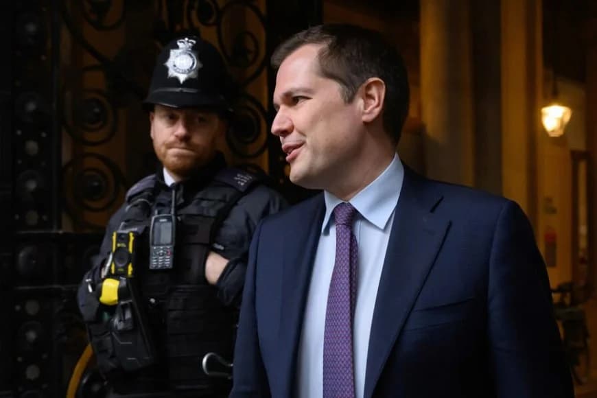Uk Immigration Minister Expects Rwanda Deportation Flights Soon