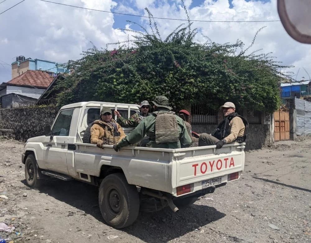 Gen. Muhoozi yateguje intambara ku bacancuro bari muri Congo